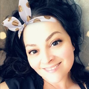 Meet your Posher, Candace